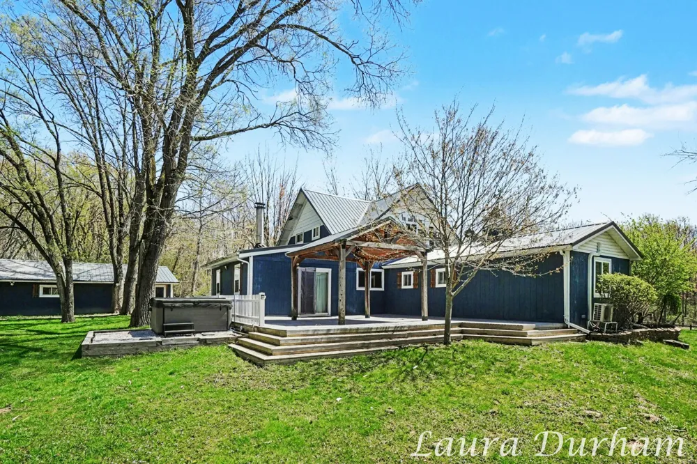 6935 116th Avenue Fennville, MI 49408