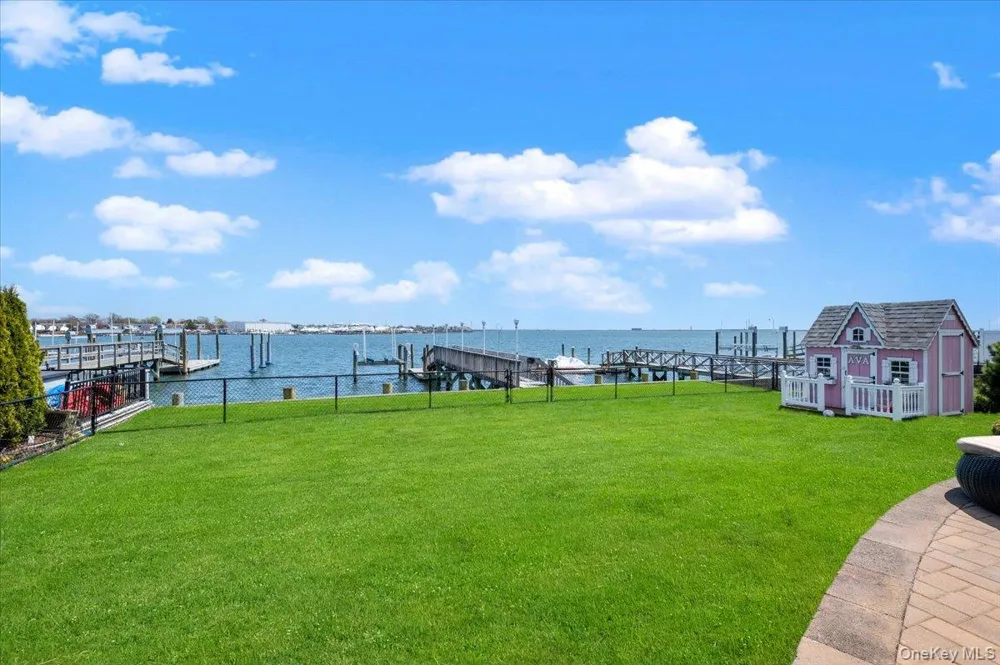 2959 Shore Drive Merrick, NY 11566