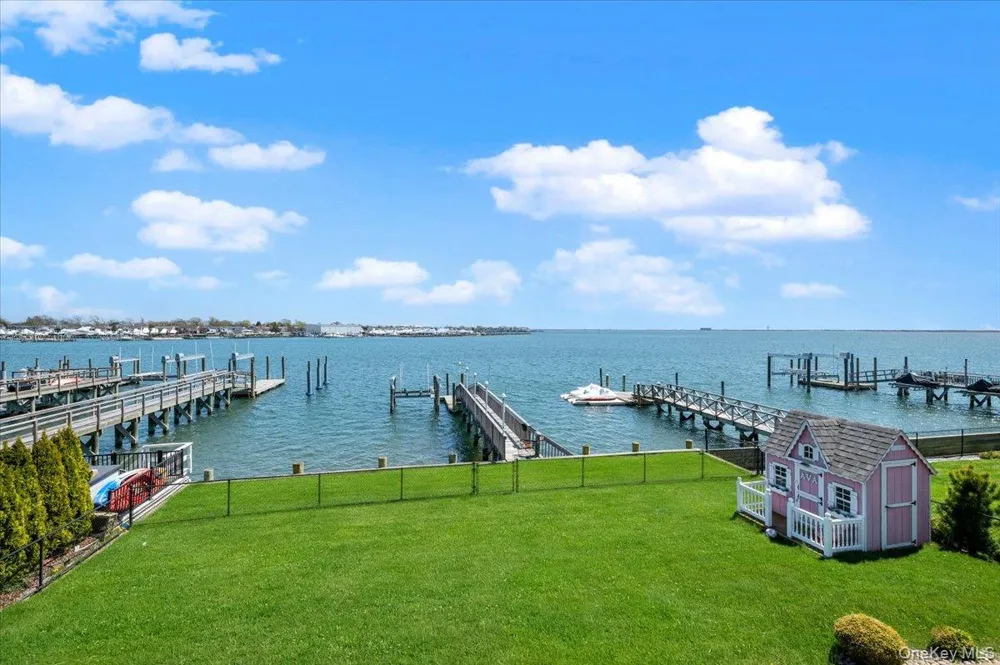 2959 Shore Drive Merrick, NY 11566
