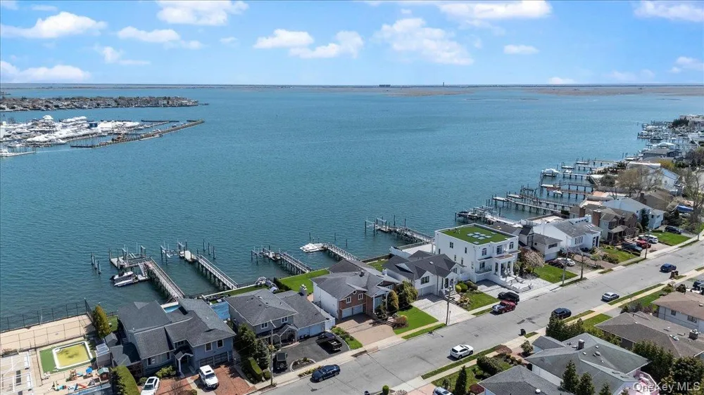 2959 Shore Drive Merrick, NY 11566