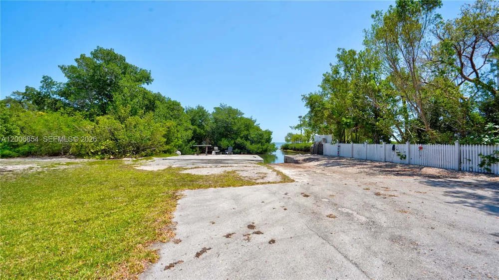 34 Atlantic Drive Marathon, FL 33037
