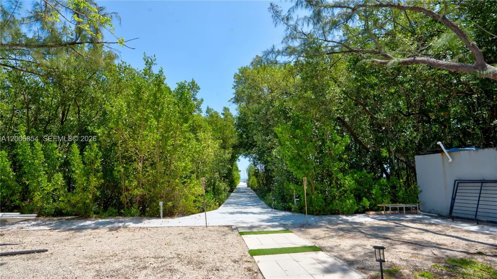 34 Atlantic Drive Marathon, FL 33037