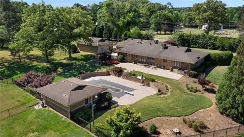 1132 Euharlee Road