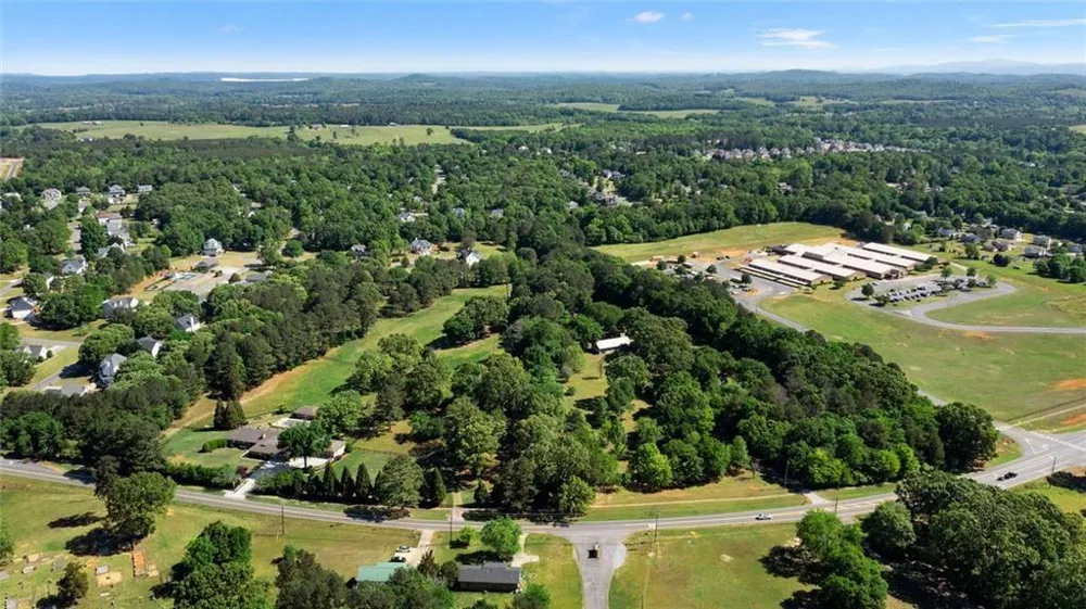 1132 Euharlee Road Kingston, GA 30145