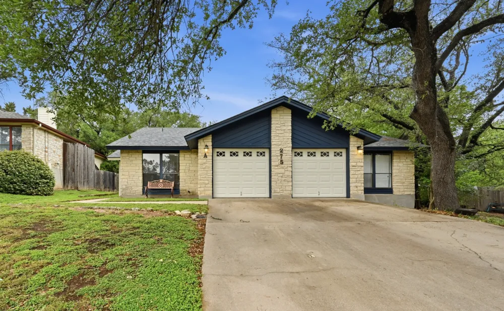 275 Mooring Circle #A Lakeway, TX 78734