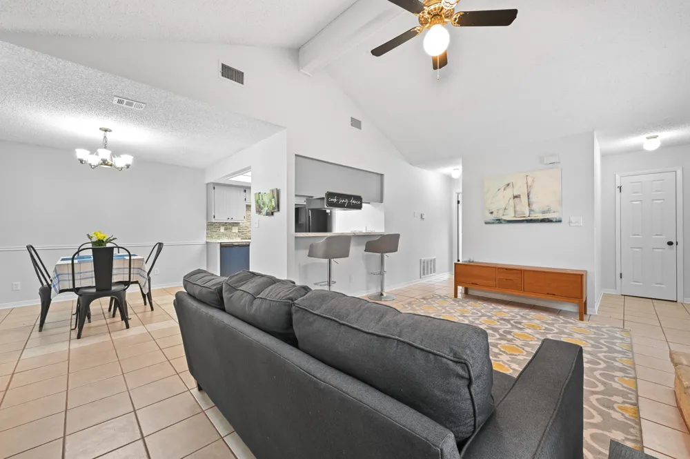 275 Mooring Circle #A Lakeway, TX 78734