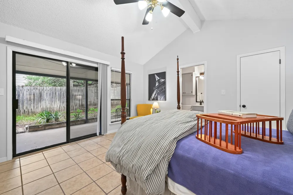275 Mooring Circle #A Lakeway, TX 78734