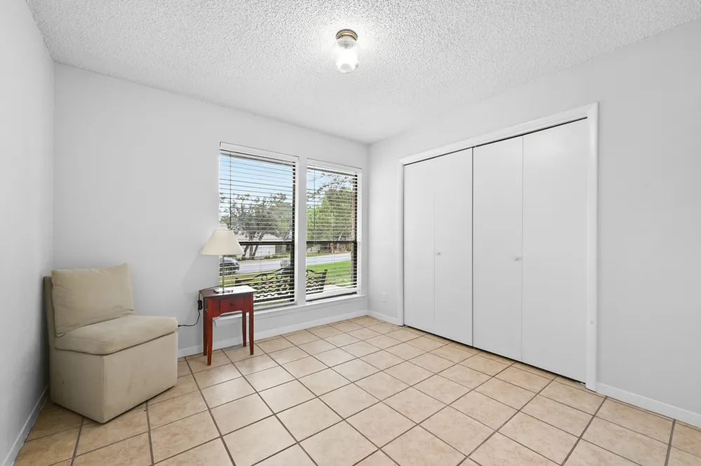275 Mooring Circle #A Lakeway, TX 78734
