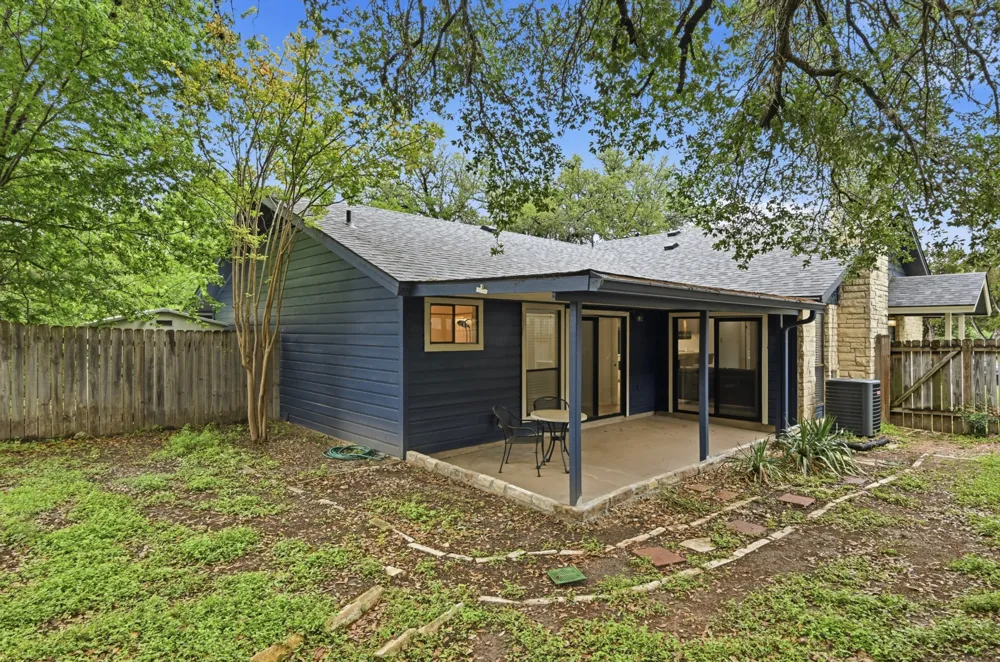 275 Mooring Circle #A Lakeway, TX 78734