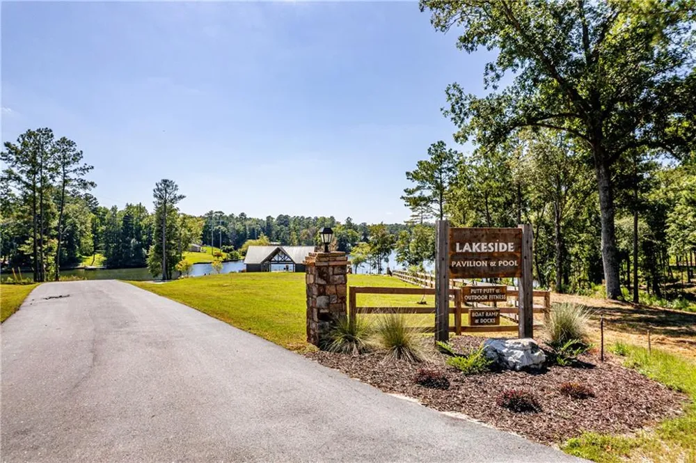 203 Falls Lane Milledgeville, GA 31061
