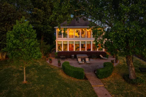 46 Crest Road