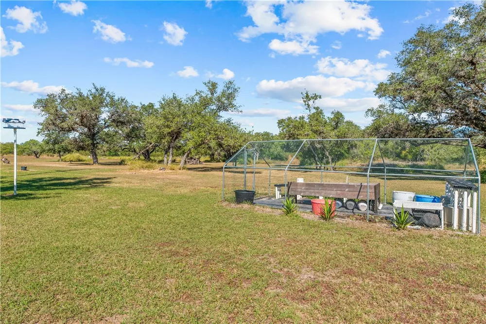 104 Old Beeville Highway Refugio, TX 78377