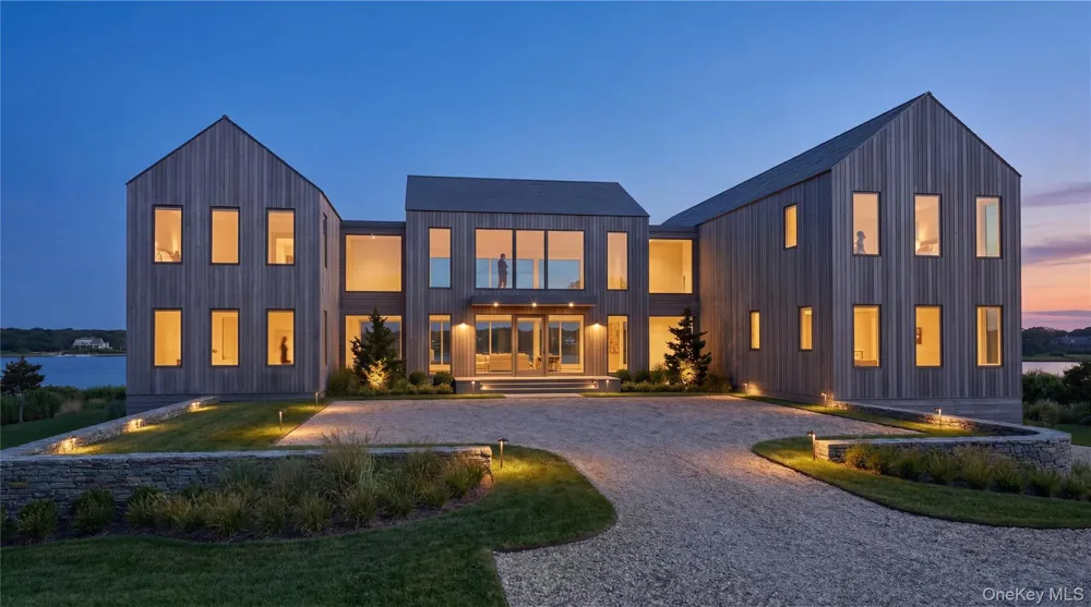 11 Pine Tree Lane Westhampton, NY 11977