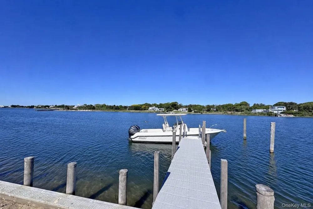 11 Pine Tree Lane Westhampton, NY 11977