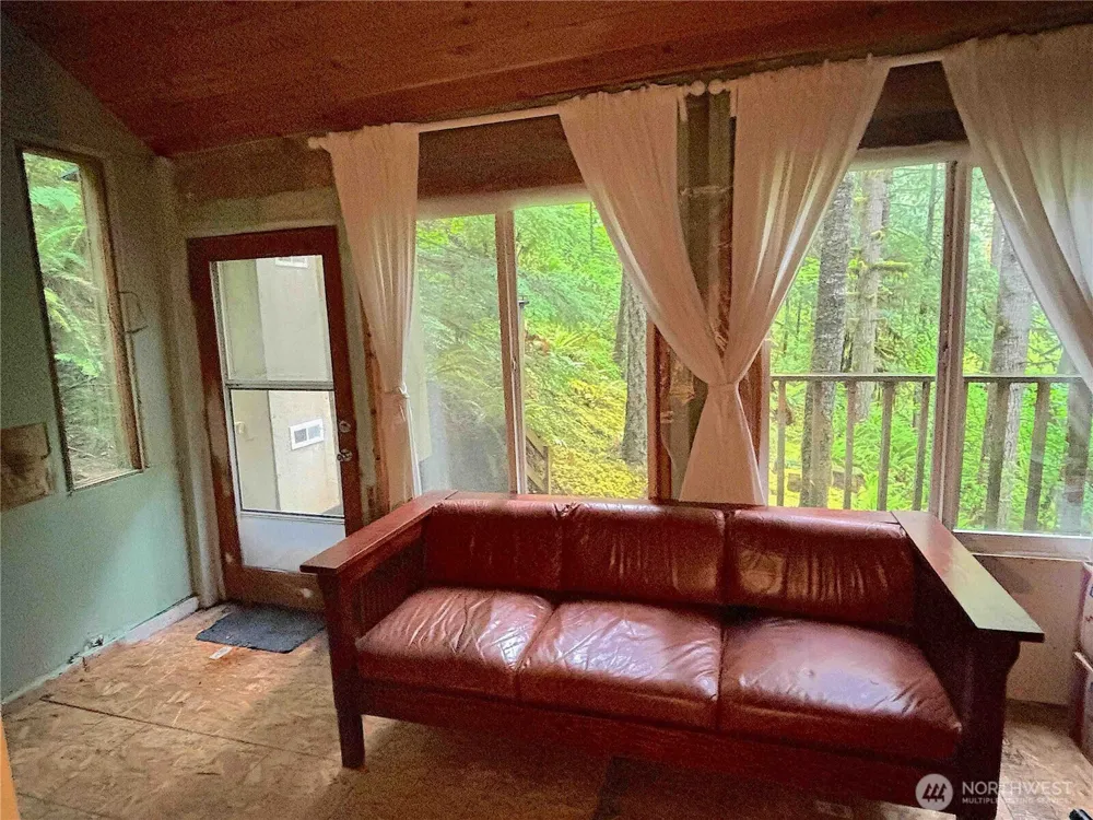 64011 E Cascade Drive Marblemount, WA 98267