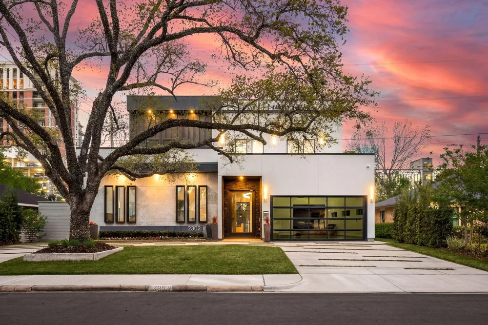 2302 Suffolk Drive