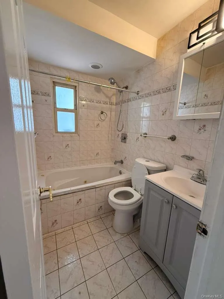120-54 194th Street Saint Albans, NY 11412