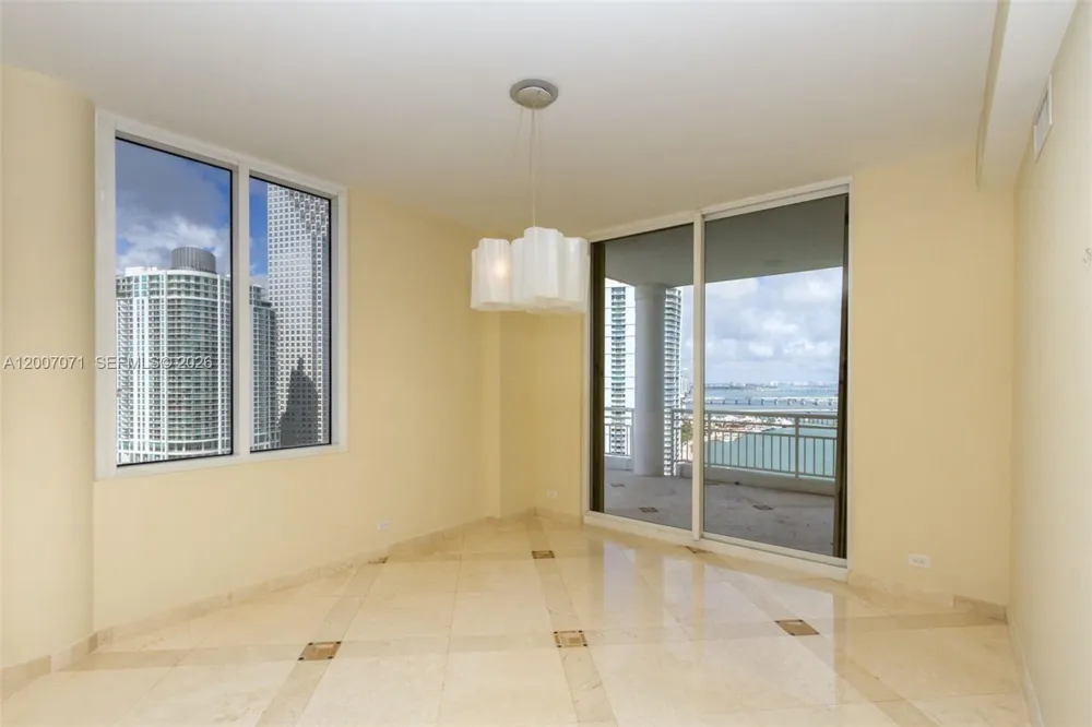 888 Brickell Key Dr #2802 Miami, FL 33131