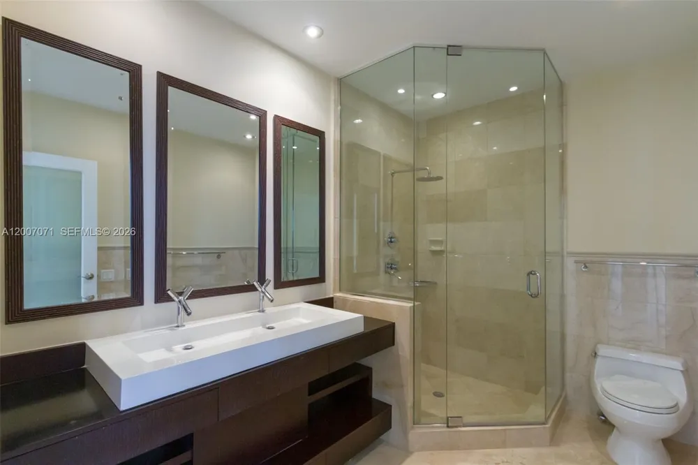 888 Brickell Key Dr #2802 Miami, FL 33131