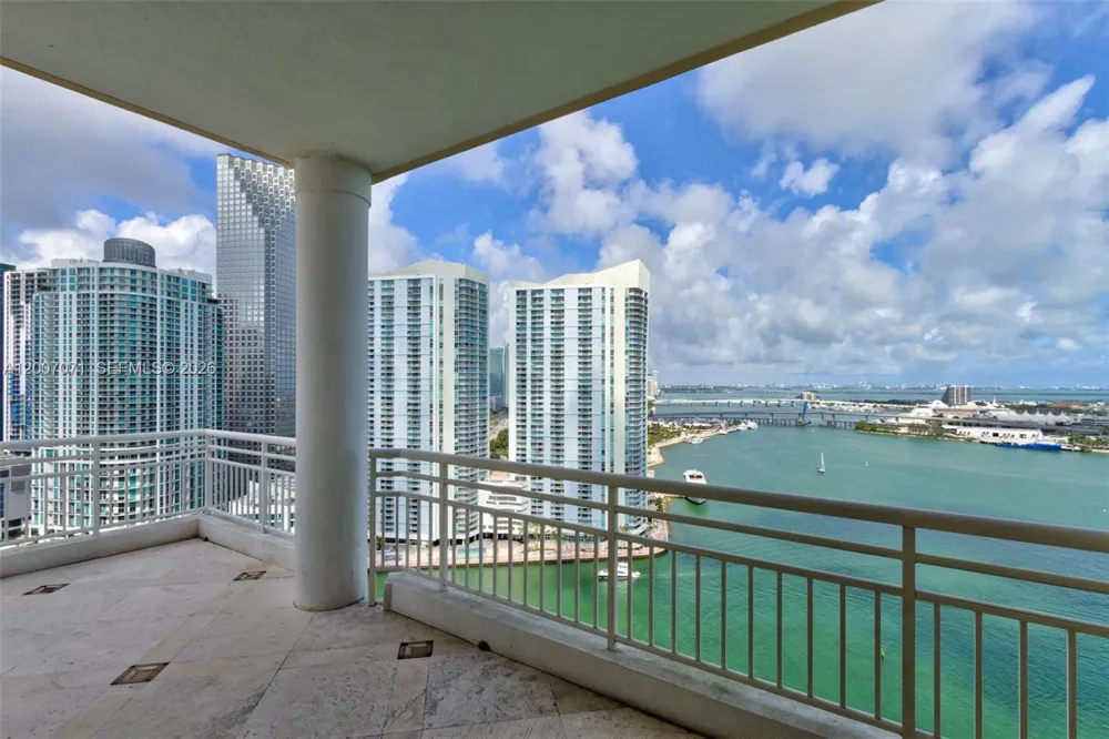 888 Brickell Key Dr #2802 Miami, FL 33131
