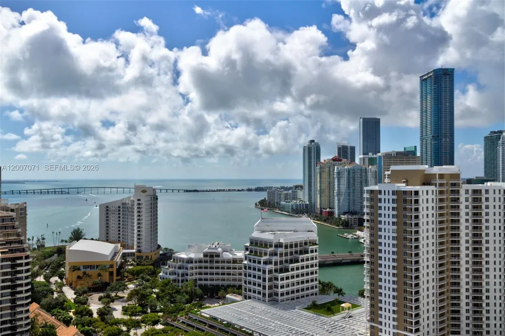 888 Brickell Key Dr #2802 Miami, FL 33131