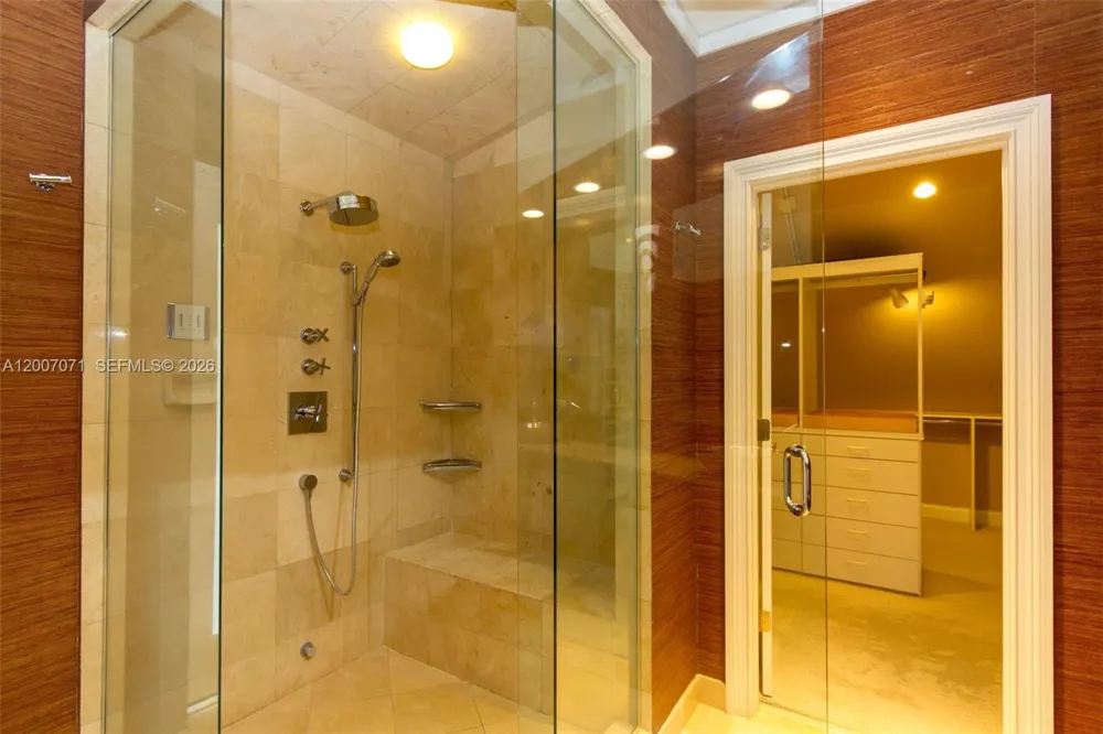 888 Brickell Key Dr #2802 Miami, FL 33131
