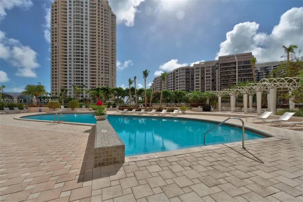 888 Brickell Key Dr #2802 Miami, FL 33131
