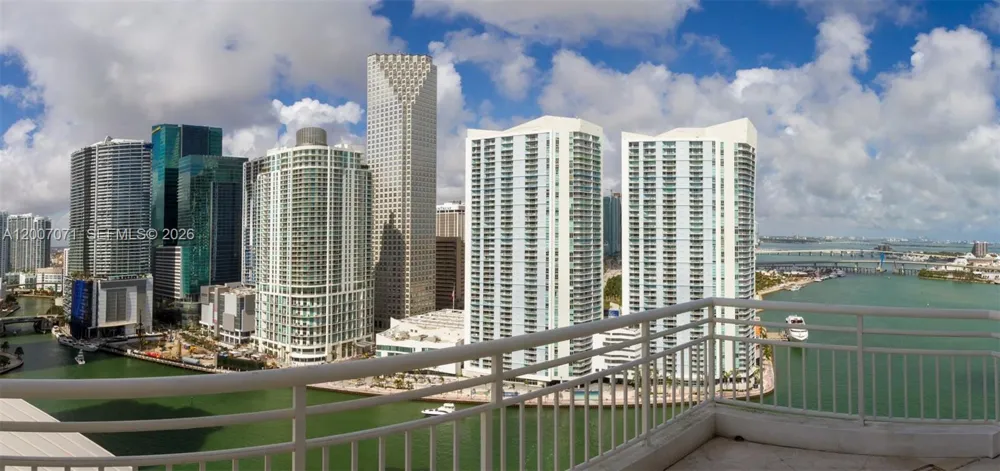 888 Brickell Key Dr #2802 Miami, FL 33131