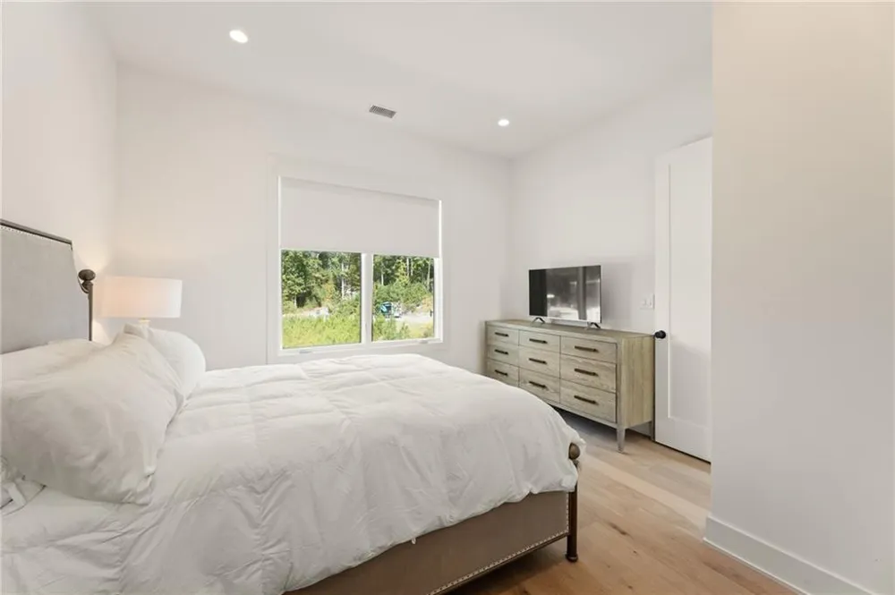 10940 Serenbe Lane Chattahoochee Hills, GA 30268