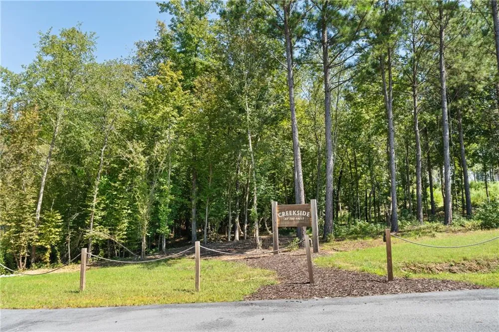 126 Falls Lane Milledgeville, GA 31061