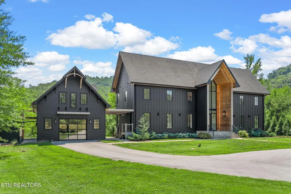 84 Judd Lane Lancaster, TN 38569