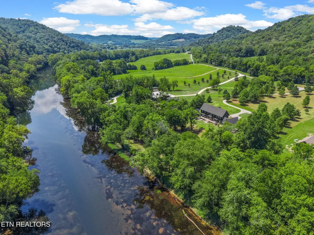 84 Judd Lane Lancaster, TN 38569
