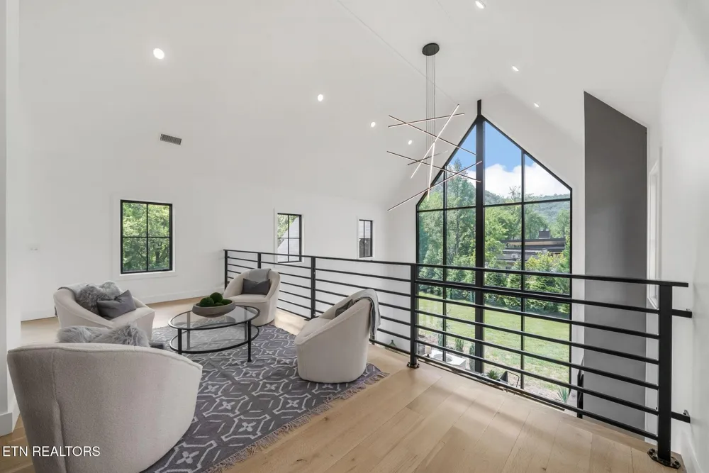 84 Judd Lane Lancaster, TN 38569
