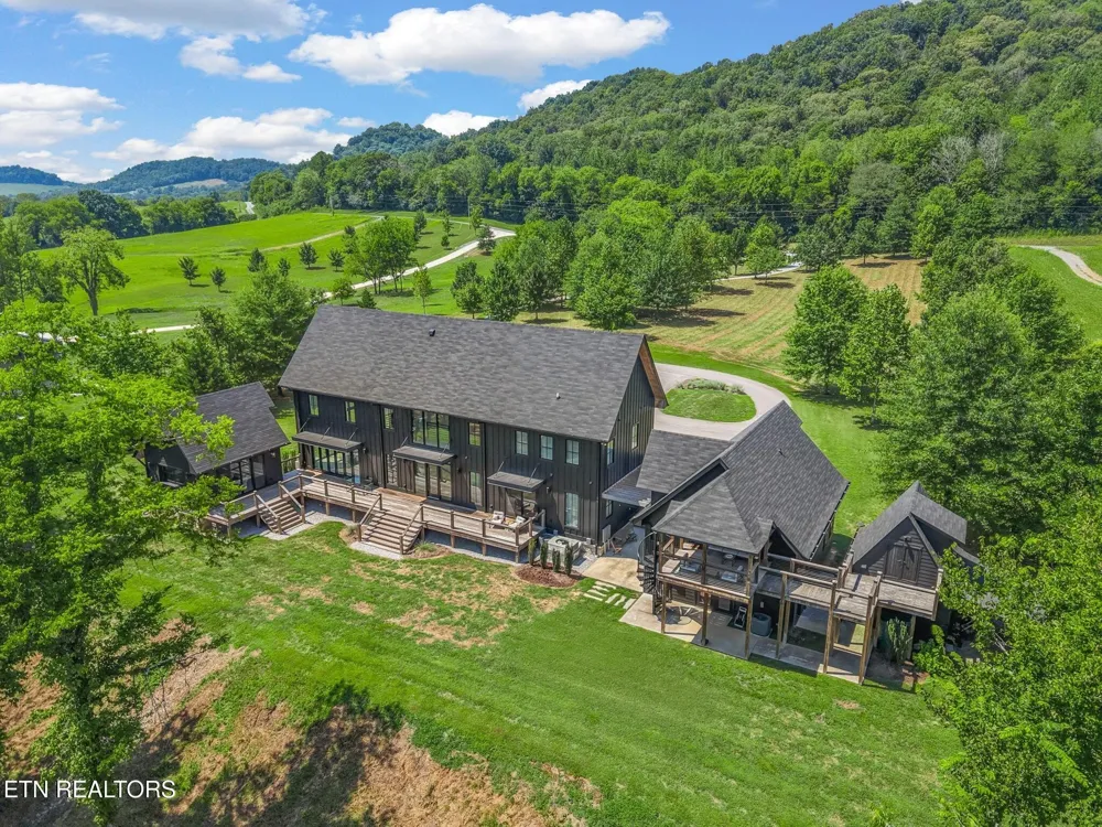 84 Judd Lane Lancaster, TN 38569