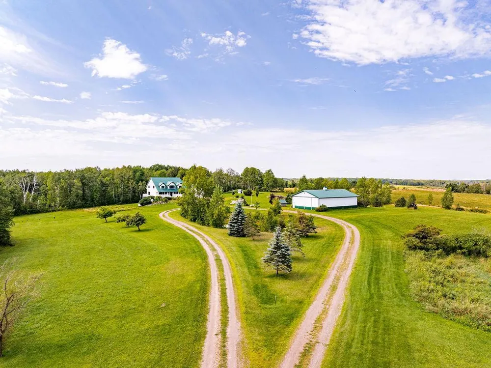 2065 315th Avenue Isle, MN 56342