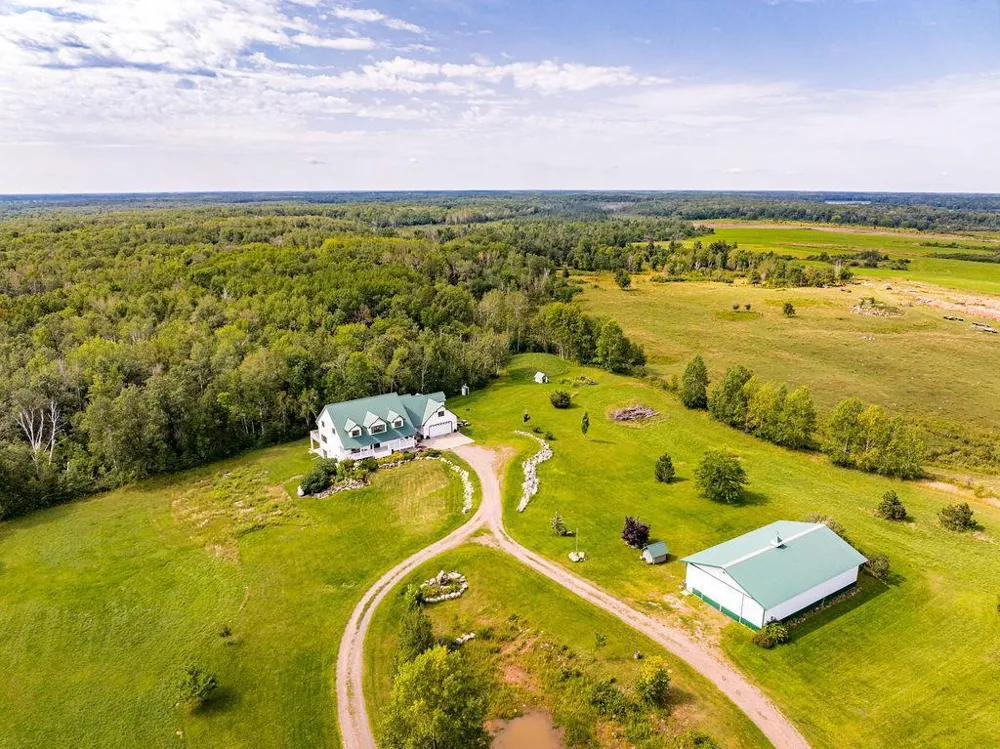 2065 315th Avenue Isle, MN 56342