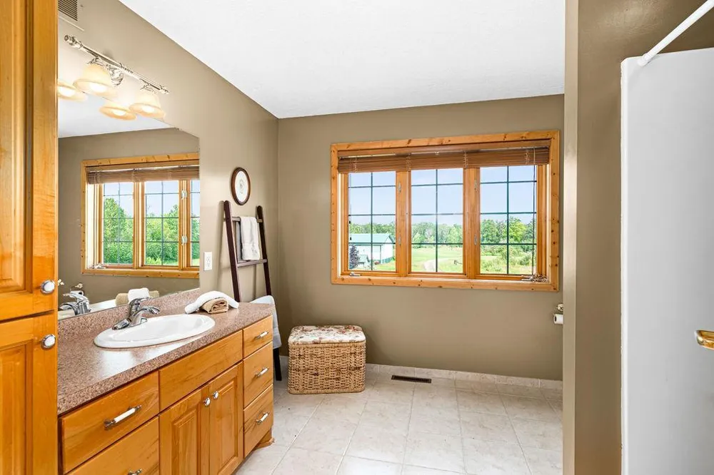 2065 315th Avenue Isle, MN 56342