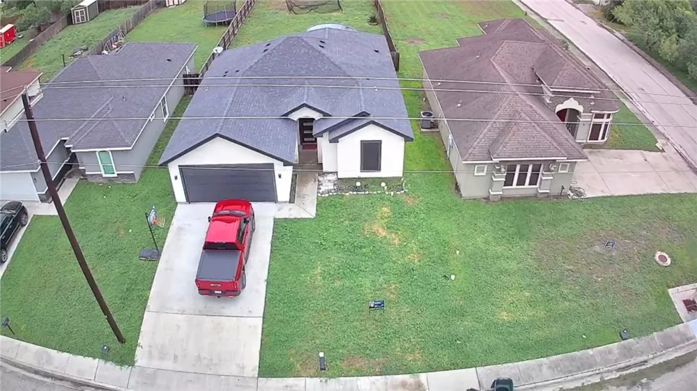 903 W Main Street Alice, TX 78332