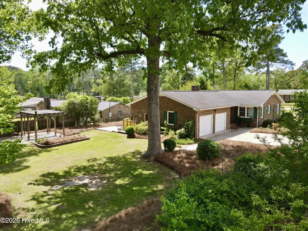 1391 Johnson Drive Williamston, NC 27892