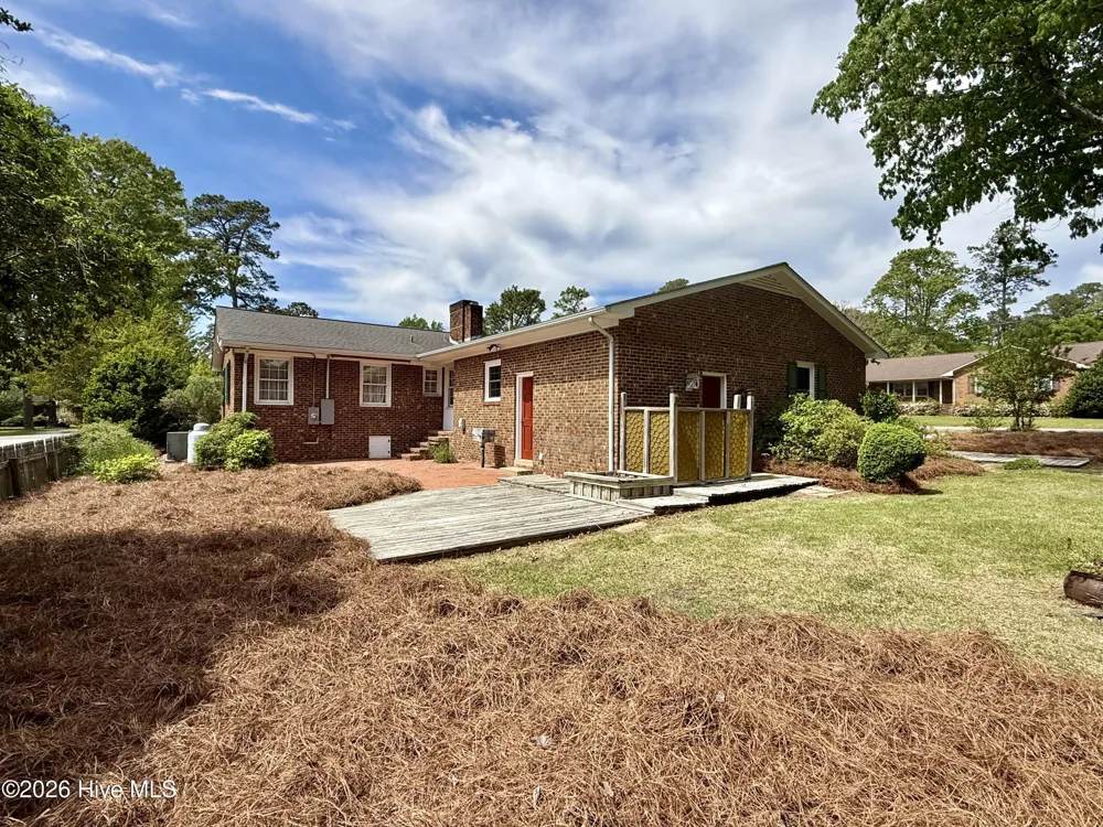 1391 Johnson Drive Williamston, NC 27892