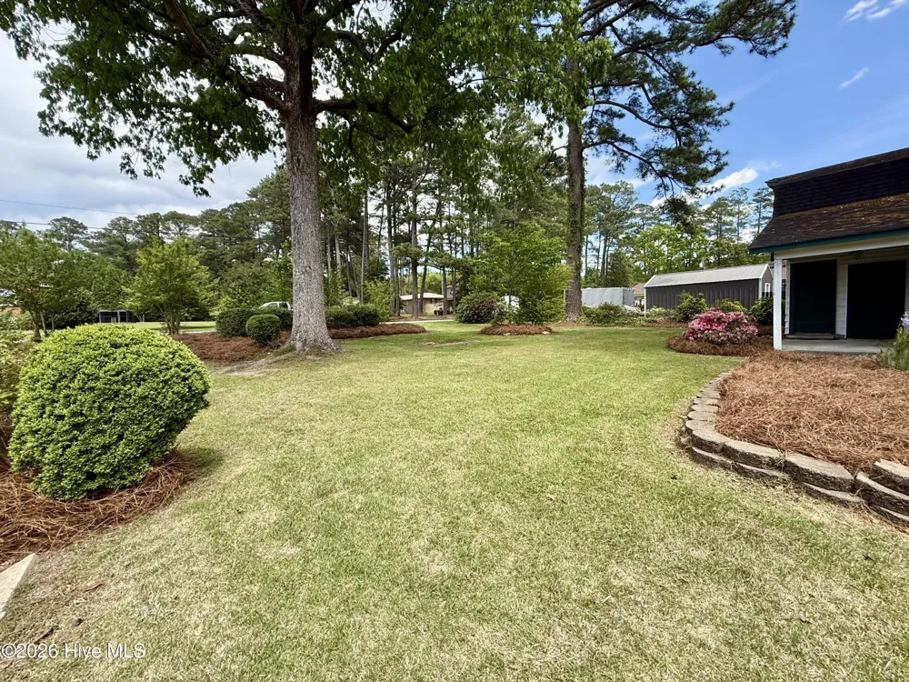 1391 Johnson Drive Williamston, NC 27892