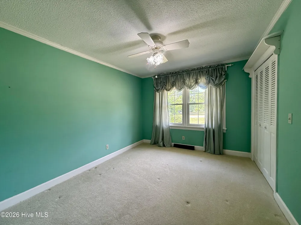 1391 Johnson Drive Williamston, NC 27892