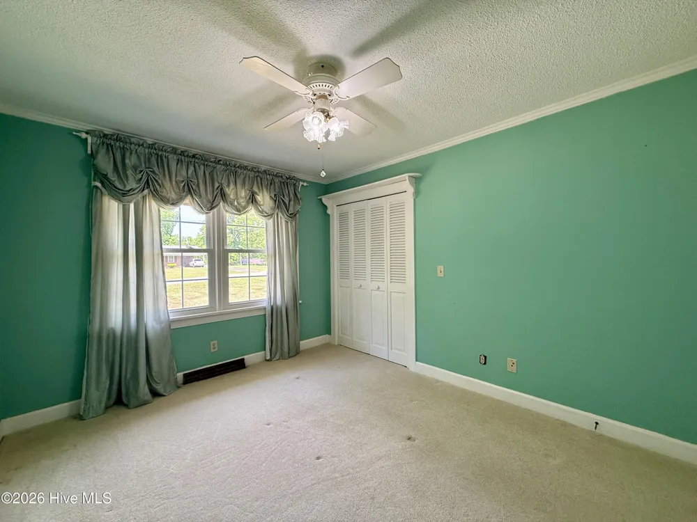 1391 Johnson Drive Williamston, NC 27892