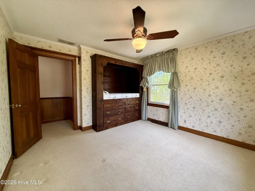 1391 Johnson Drive Williamston, NC 27892