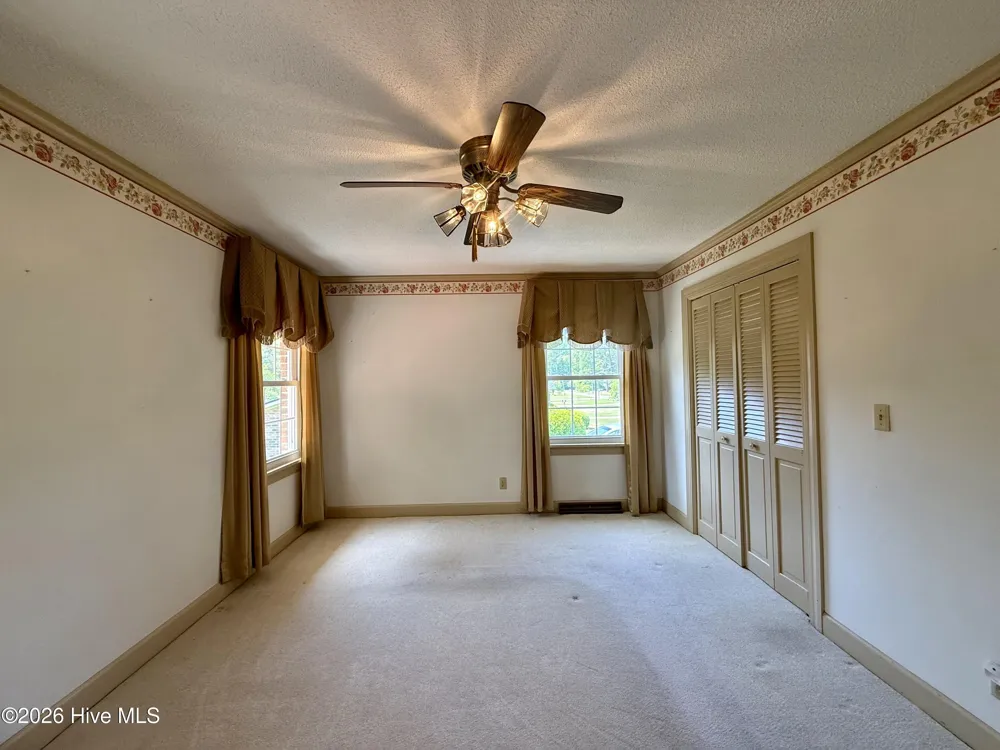 1391 Johnson Drive Williamston, NC 27892