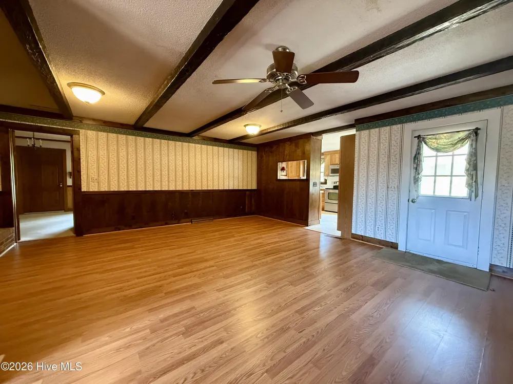 1391 Johnson Drive Williamston, NC 27892