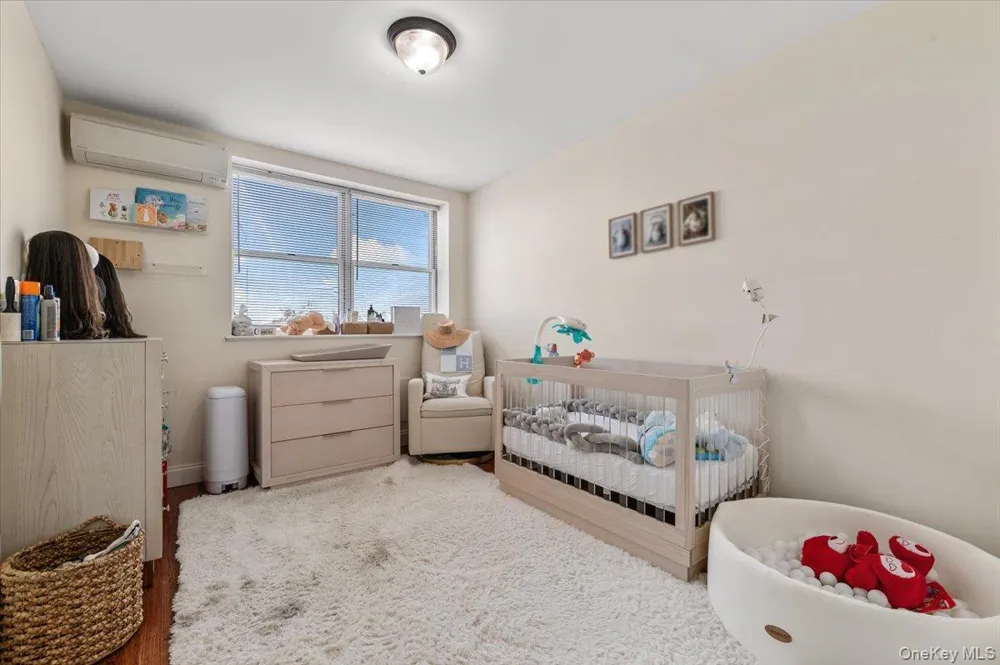 156 Beach 9th Street #4D Far Rockaway, NY 11691