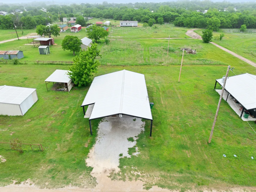 321 Avenue B #B Walnut Springs, TX 76690