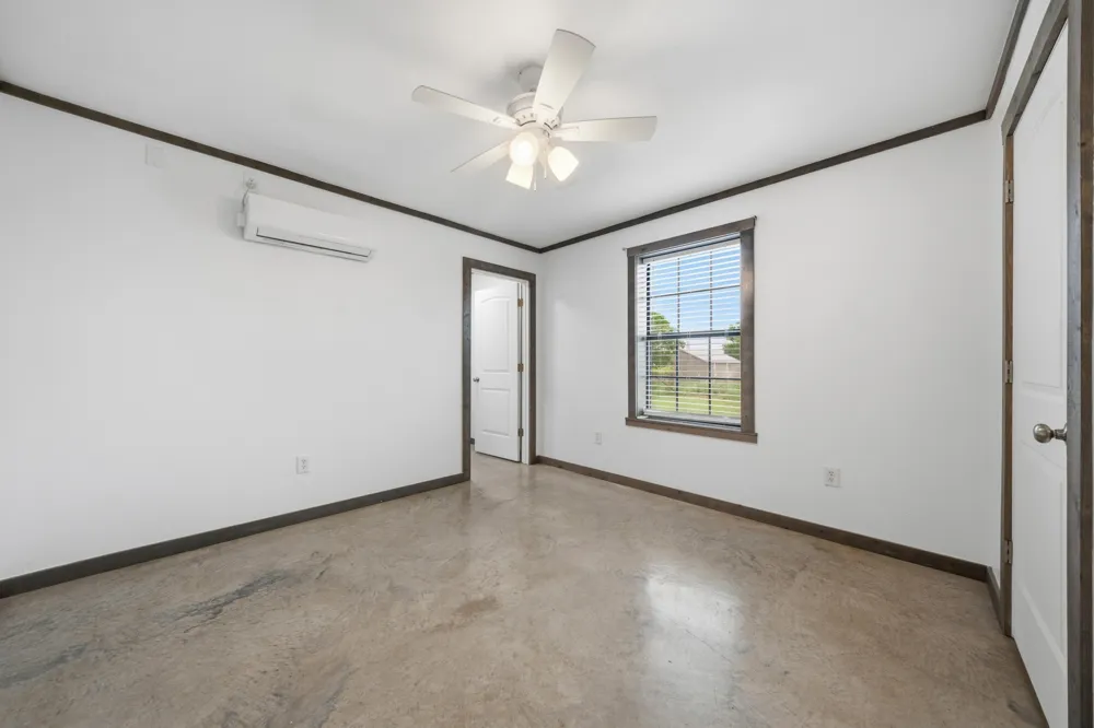 321 Avenue B #B Walnut Springs, TX 76690