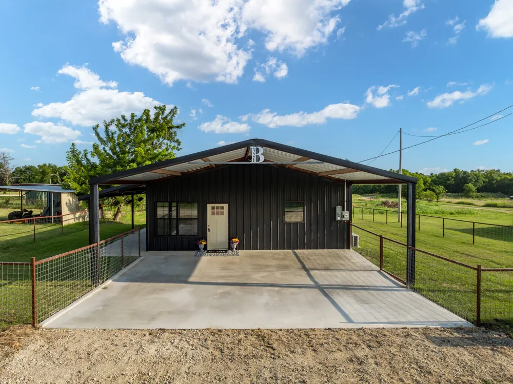 321 Avenue B #B Walnut Springs, TX 76690